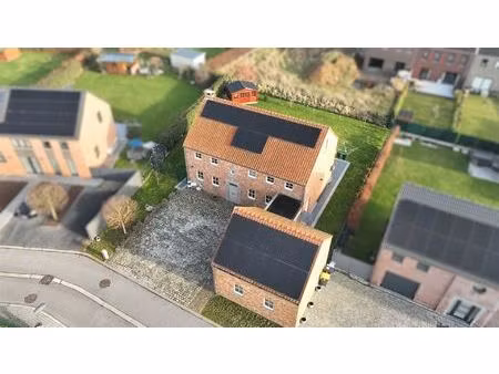 huis te koop in ecaussines met 3 slaapkamers