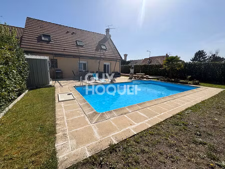 neufmoutiers en brie . maison 4 chambres avec piscine.
