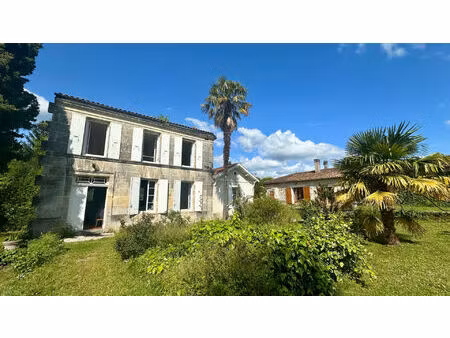 maison de caractère à 10min de saintes