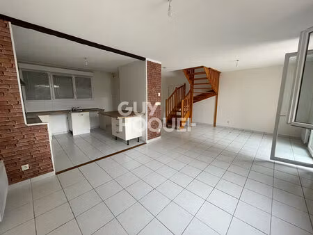 à louer - maison t4 labastide saint-pierre