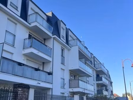 appartement t3 de 66m2 - balcon- parkings