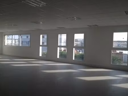 location bureaux 245 m²