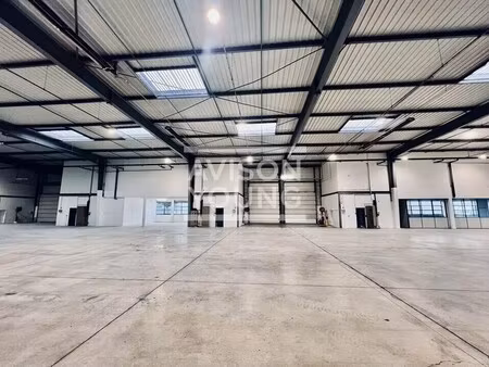 location local d'activités 2 283 m²