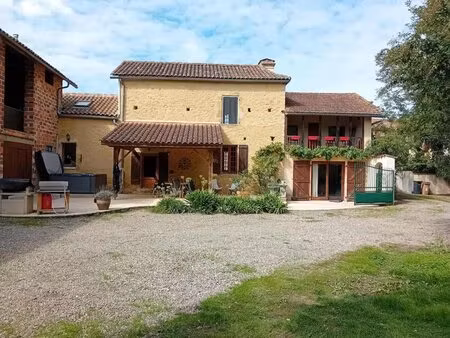 maison rénovée de 6 pièces à tasque