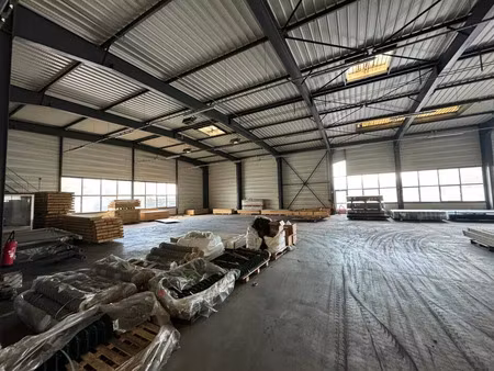 vente commerce 8050 m² lignières-de-touraine (37130)