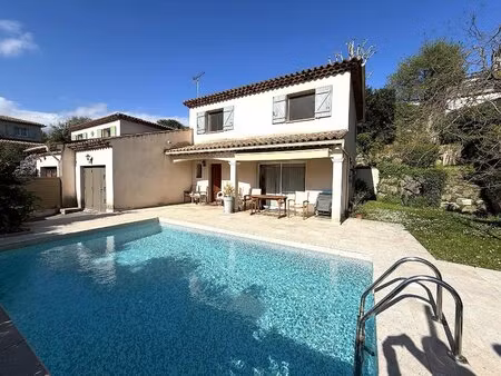 superbe villa 5 pièces avec piscine et jacuzzi à 1km du village de la colle sur loup