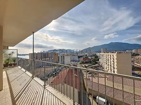 à louer : t4 avec terrasse et vue à pietralba