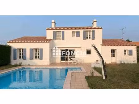vente maison piscine à barbâtre (85630) : à vendre piscine / 123m² barbâtre