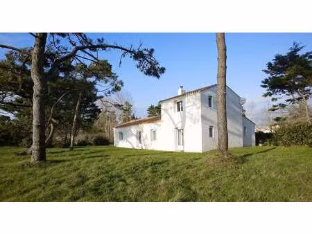 vente maison aux moutiers-en-retz (44760) : à vendre / 150m² les moutiers-en-retz