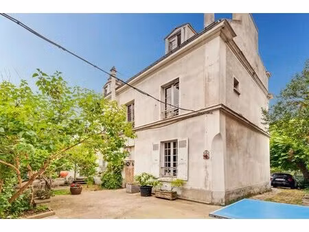 maison de 7 pièces de 192 m2 en vente à villeneuve-la-garenne