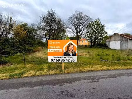 vente terrain à la roche-sur-yon (85000) : à vendre / 619m² la roche-sur-yon