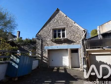 vente garage et parking à saint-nicolas-du-pélem (22480) : à vendre / 84m² saint-nicolas-d