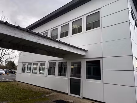 location bureau 1 pièce 58 m² à orléans (45000)