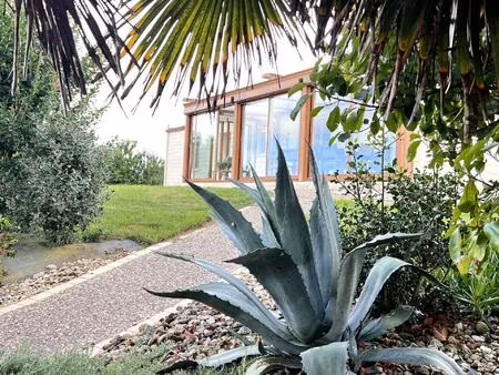 maison avec piscine grand terrain et hangar a 2 kms des plages de longeville sur mer