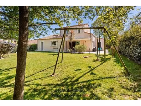 maison récente pornic 5 pièce(s) 133 m2 avec double garage sur un terain de 600m²