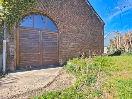 magnifique maison à rénover entièrement