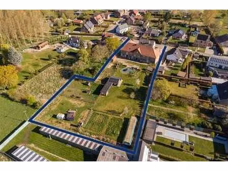 maison familiale unique avec de grandes possibilités