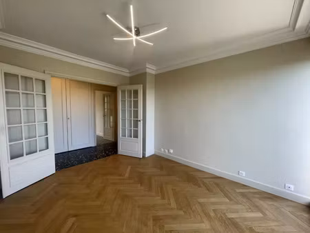 location appartement 3 pièces 64 m² à caluire-et-cuire (69300)