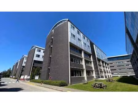 bureaux éco-énergétiques à louer dans le parc d'affaires ax