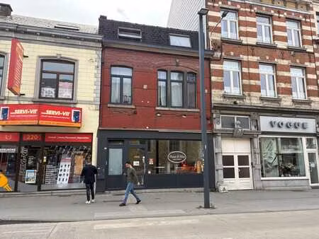 local commercial à louer jambes