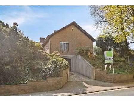 maison avec 3 chambres et bureau à alsemberg