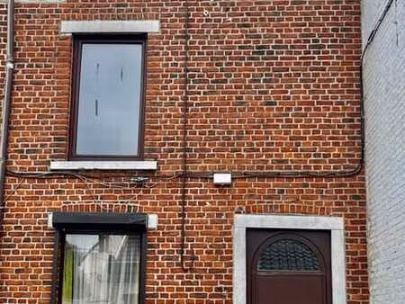 charmante maison 2 facades au coeur de dampremy (charleroi)