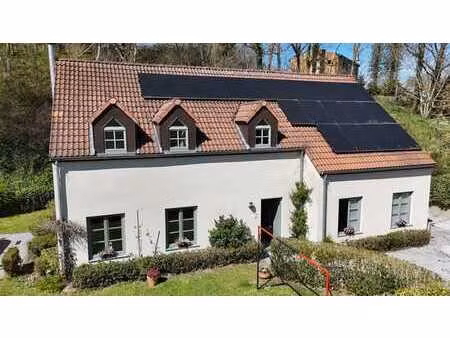 lumineuse maison  4 chambres avec jardin  état impeccable