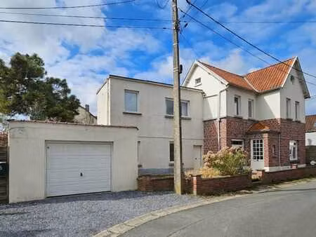 charmante maison de caractère avec jardin  top situation !