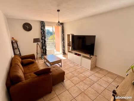 vente appartement 4 pièces sur venelles