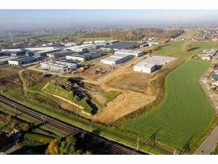 industriegrond van 1.938 m² te koop