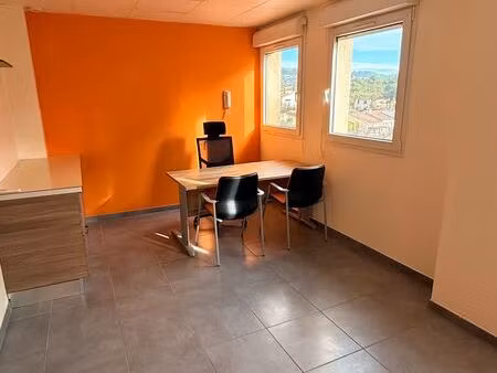 bureaux climatisés 38 m² – accès pmr & parking