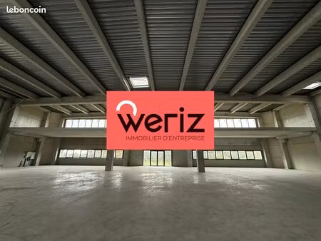 local industriel 884 m²