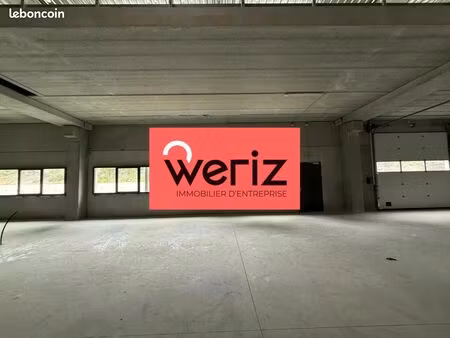 local industriel 936 m²