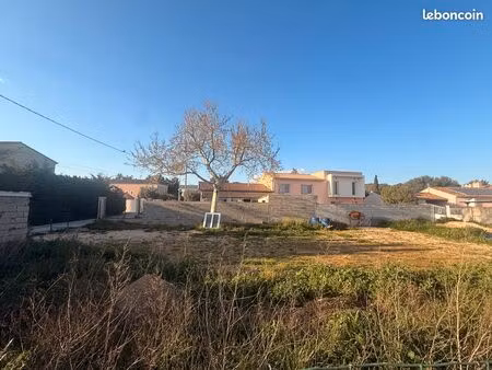 terrains à bâtir – 2 lots disponibles – la fare-les-oliviers (13) 300 m² chacun – 60 % d'e