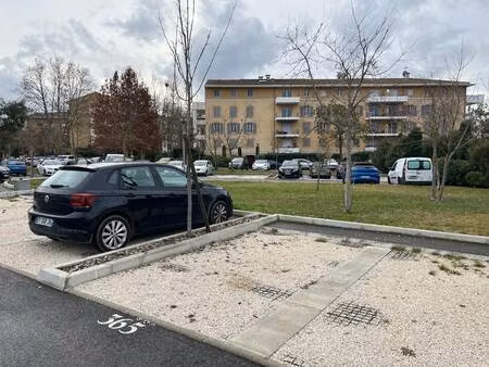 parking à louer