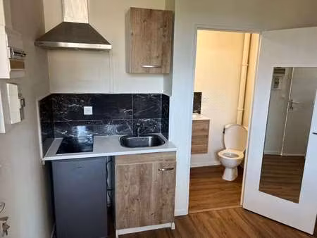 location appartement t1 aux ponts-de-cé (49130) : à louer t1 / 29m² les ponts-de-cé