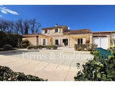 exclusivité ! très belle maison avec grand jardin et piscine