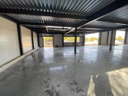 local d'activités à louer