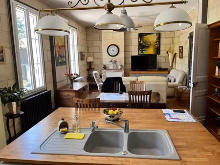 vente maison 5 pièces 169.05 m² à saint-denis-de-pile (33910)  544 000 €