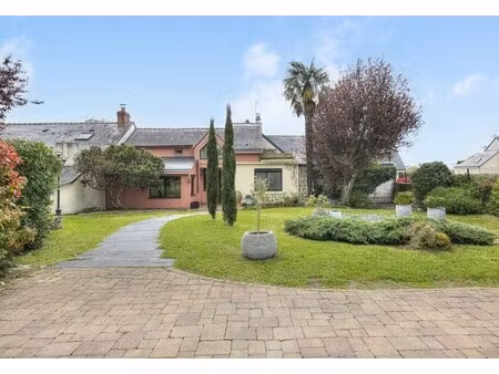 maison d'architecte à vendre à sainte-gemmes-sur-loire
