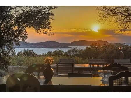 villa de luxe à vendre à lumio