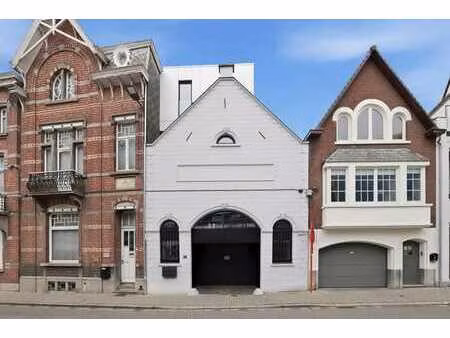 luxueus ruim appartement op een toplocatie sint-truiden