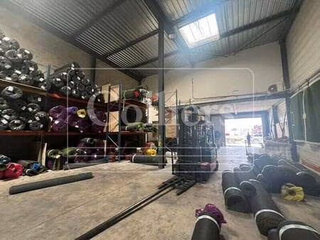 local d'activités à vendre