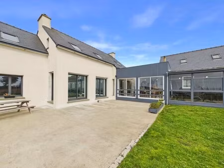 maison spacieuse vue mer à plogoff