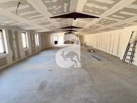 local d'activités à vendre