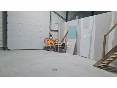 local d'activités à louer