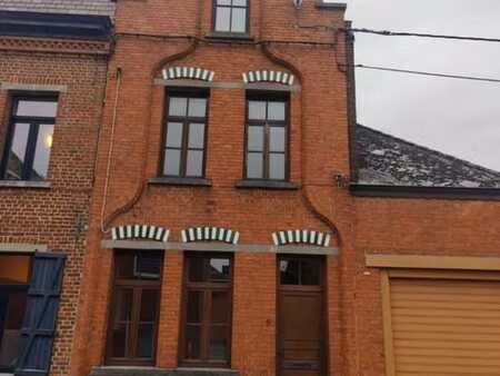 belle maison de ville en cours de rénovation