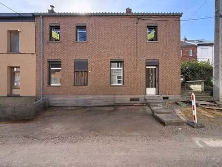 maison à rénover 3 chambres avec garage et jardin