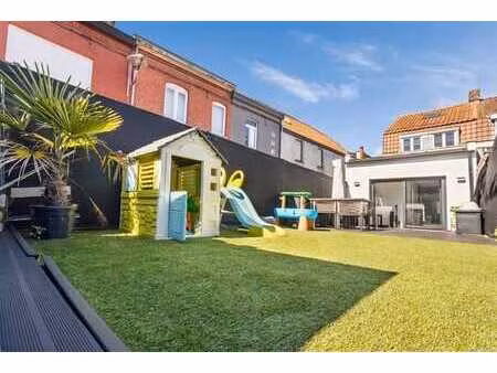 maison 3 facades entièrement rénovée