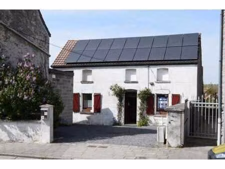 maison avec jardin et cave sise à vaulx
